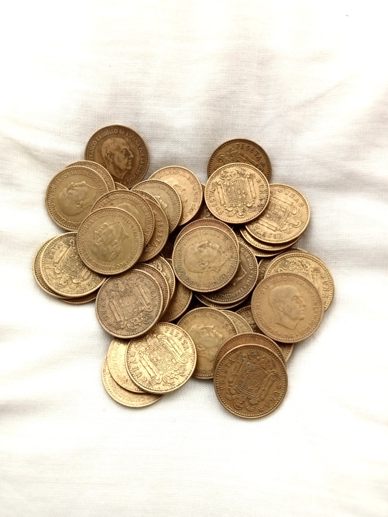 Lote de 50 pesetas de Franco del año 1966