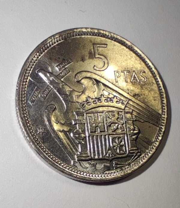 Moneda 5 pesetas franquista de 1.957