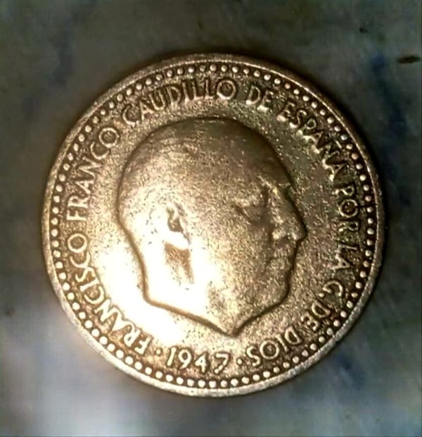 Moneda española 1 peseta de Franco año 1947 *48 (MBC)