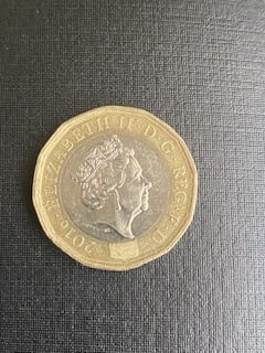 Moneda one pound 2016