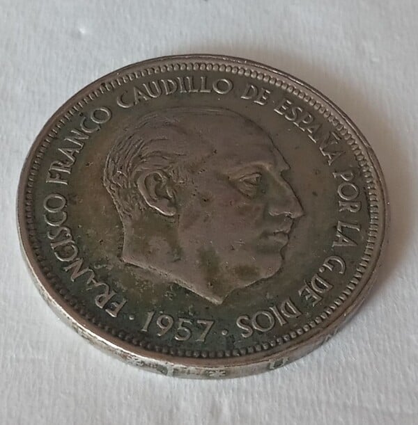 5 pesetas año 1957