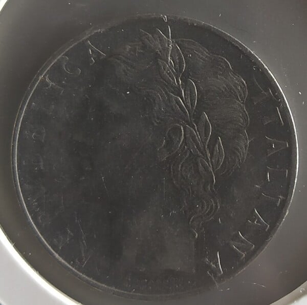 moneda ITALIA 100 LIRES 1973