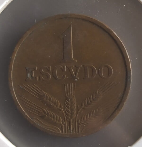 moneda PORTUGAL 1 ESCUDO 1969