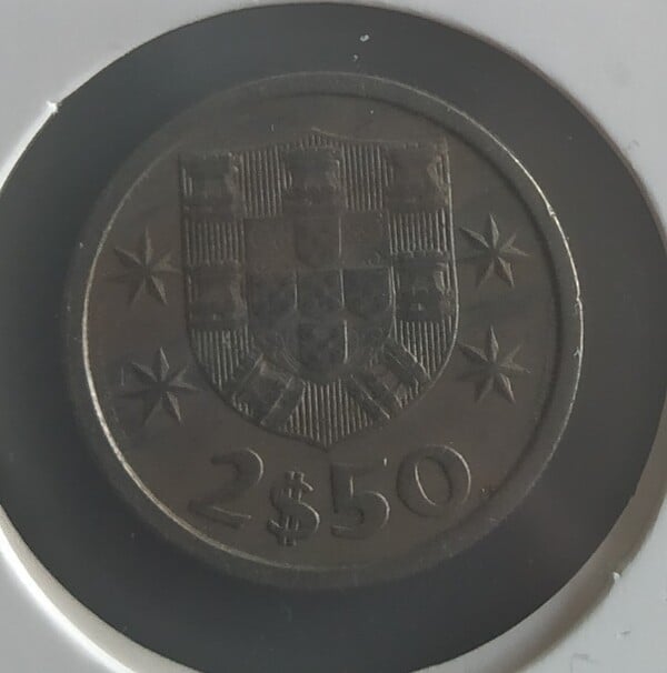 moneda PORTUGAL 2.5 ESCUDOS 1967