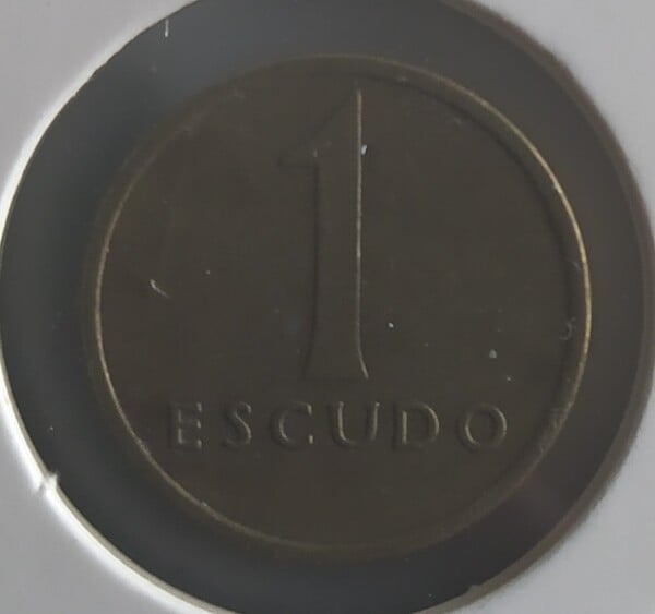 moneda PORTUGAL 1 ESCUDO 1982