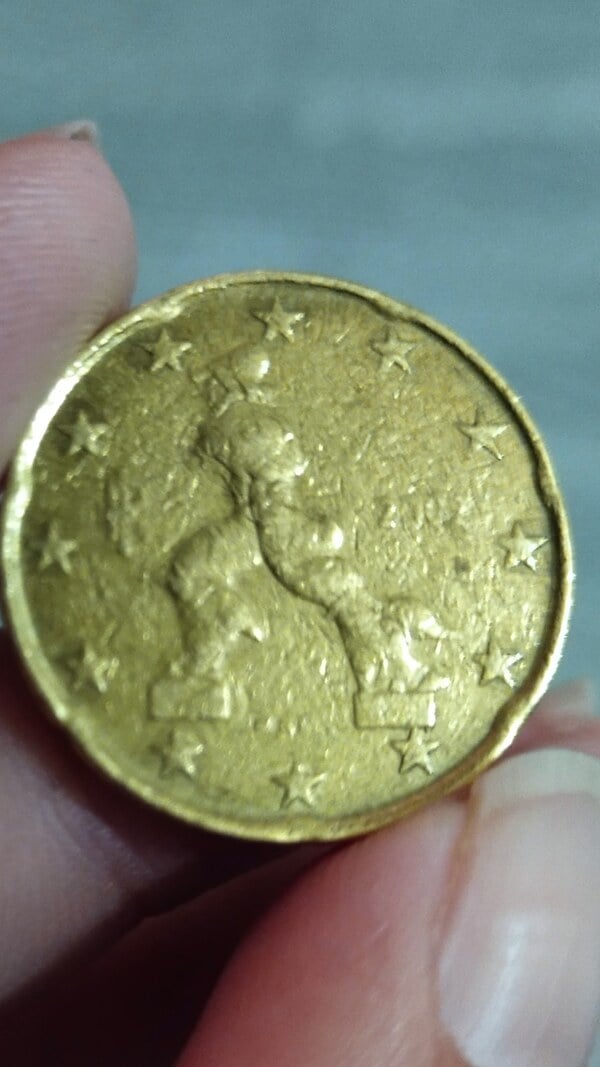 Fabulosa Moneda con varios fallos de acuñación única