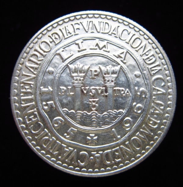 VEINTE SOLES DE ORO – IV CENTENARIO FUNDACIÓN DE LA CASA NACIONAL DE MONEDA (1965)