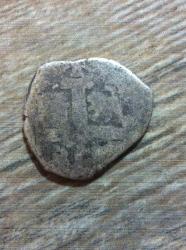 Foto 1 Moneda sin identificar: Al pareces es de Plata no logro dar con información que me indique de que moneda se trata