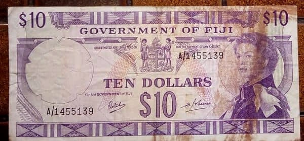 10 Dollars