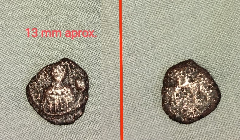 Foto 1 Moneda sin identificar: Ayuda identificación moneda bizantina