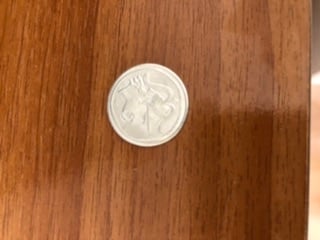Foto 2 Moneda sin identificar: Otra vez