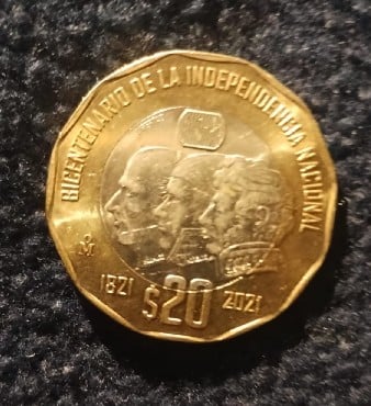 Foto 1 Moneda sin identificar: 1821 Bicentenario de la independencia nacional