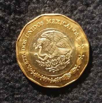 Foto 2 Moneda sin identificar: 1821 Bicentenario de la independencia nacional
