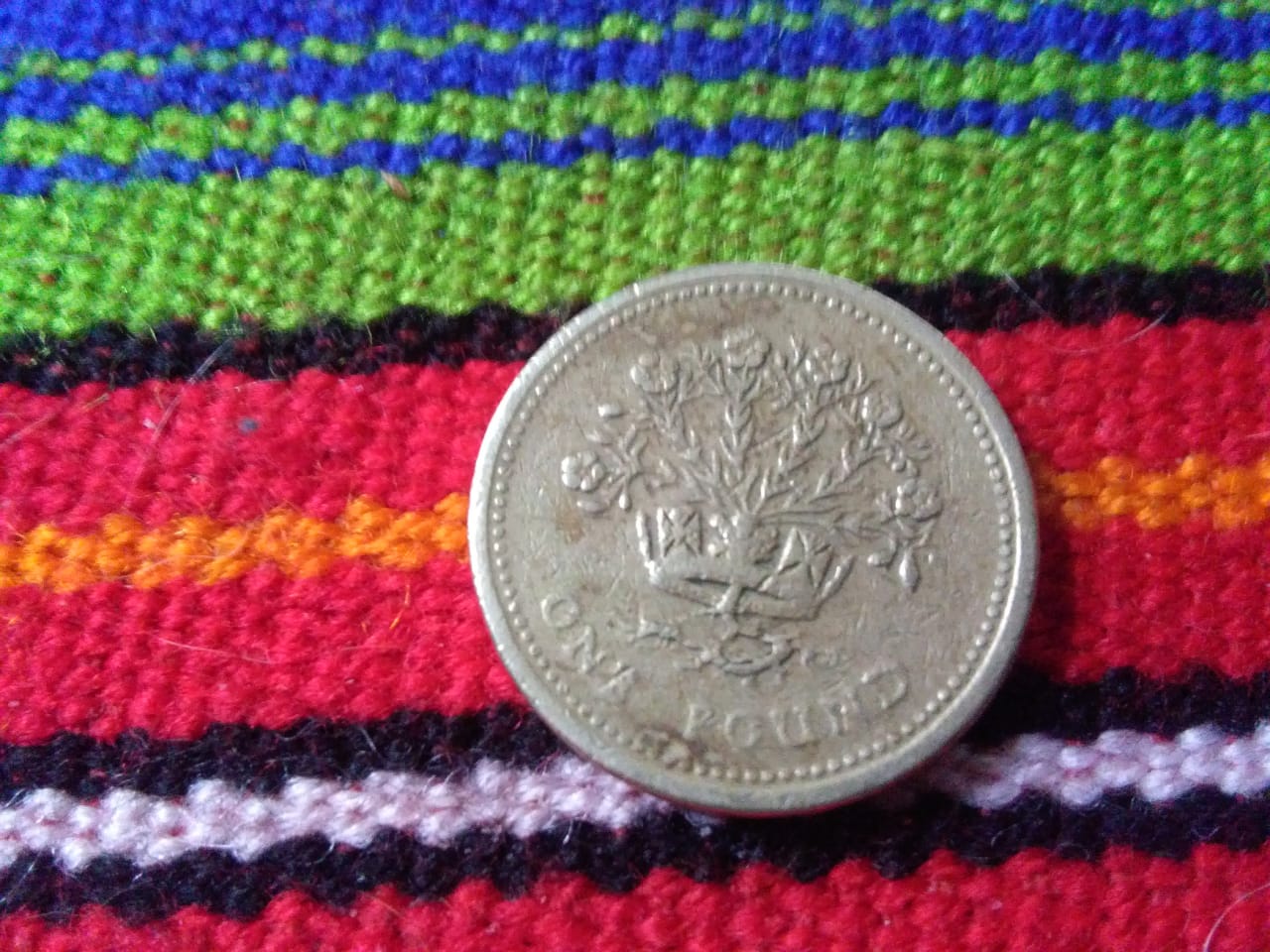 Foto 2 Moneda sin identificar: MONEDA 0NE POUND 1993