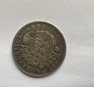 Foto 2 Moneda sin identificar: Patacón de plata1882