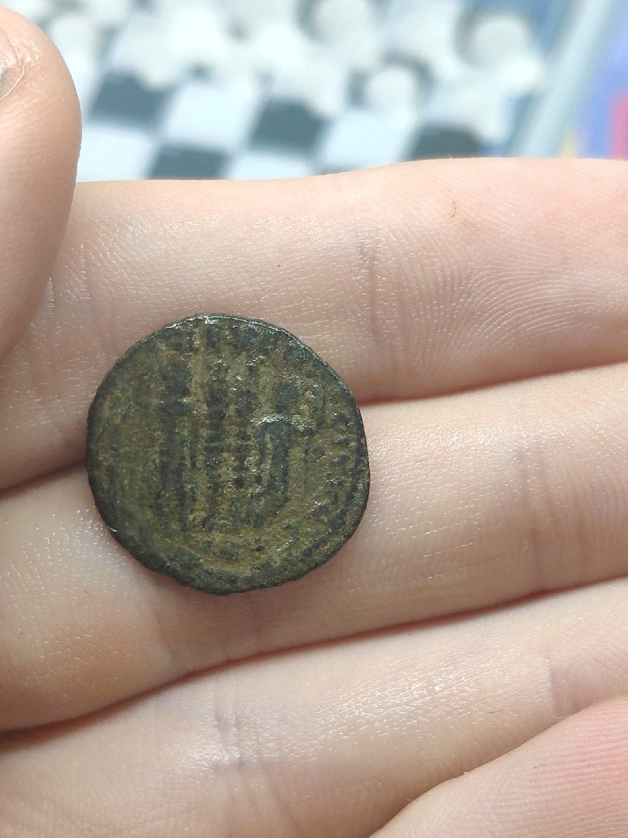 Foto 2 Moneda sin identificar: Posible moneda romana?