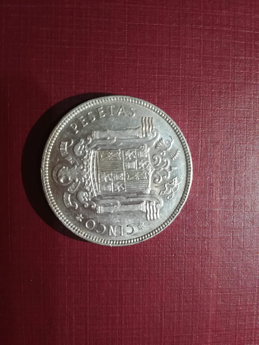 Foto 2 Moneda sin identificar: Cinco pesetas 1949