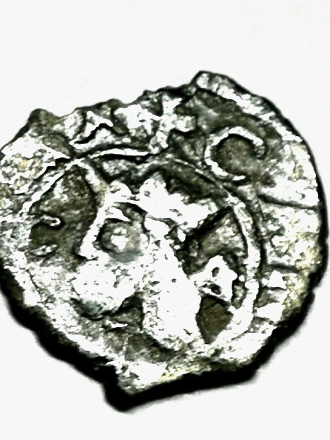 Foto 1 Moneda sin identificar: Me podrían ayudar a identificar moneda Medieval