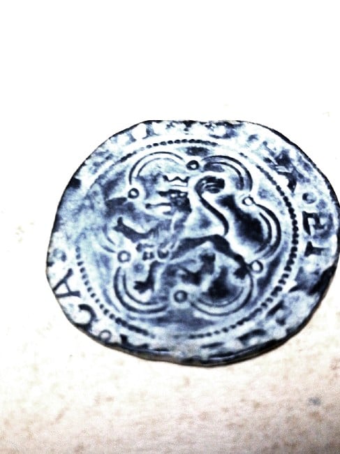 Foto 1 Moneda sin identificar: Me podrían ayudar a identificar está moneda
