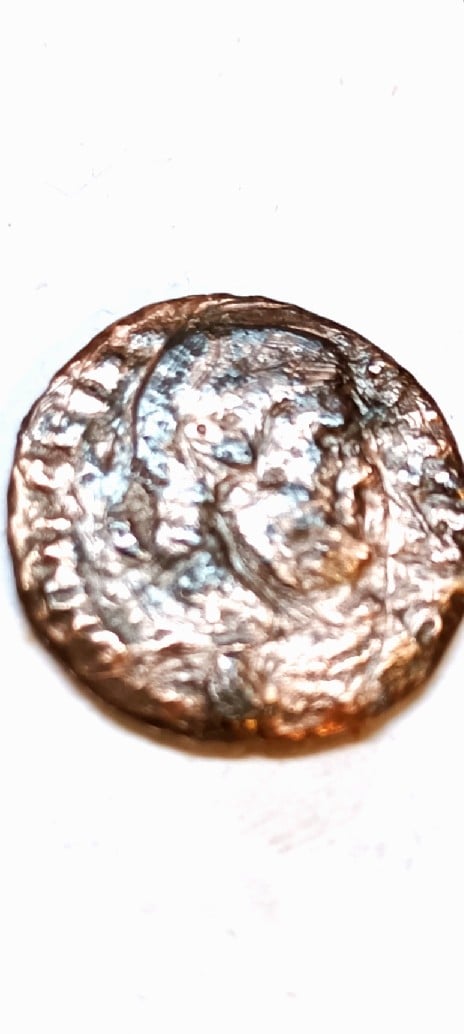 Foto 1 Moneda sin identificar: Me podrían ayudar a identificar moneda Medieval