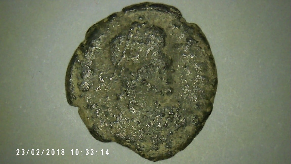 Foto 1 Moneda sin identificar: moneda  romana
