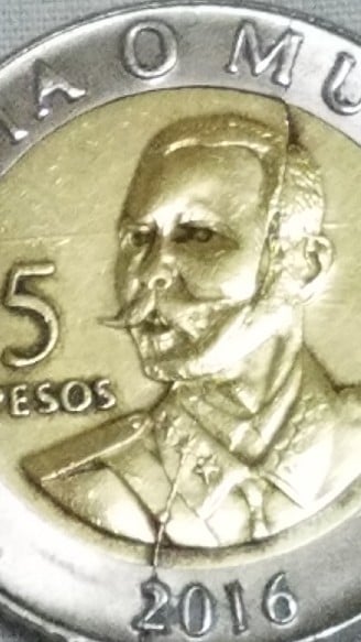 Foto 1 Moneda sin identificar: Error de acuñación