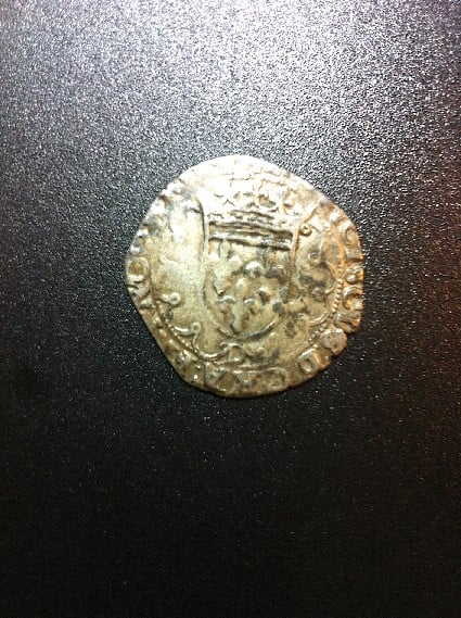 Foto 1 Moneda sin identificar: Me ayudan ? Pesa 2.4 gramos Plata, gracias de antemano.