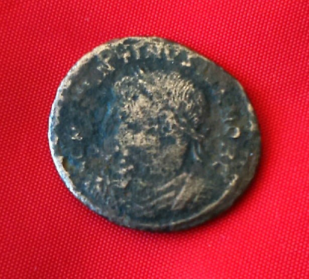 Foto 1 Moneda sin identificar: Hola