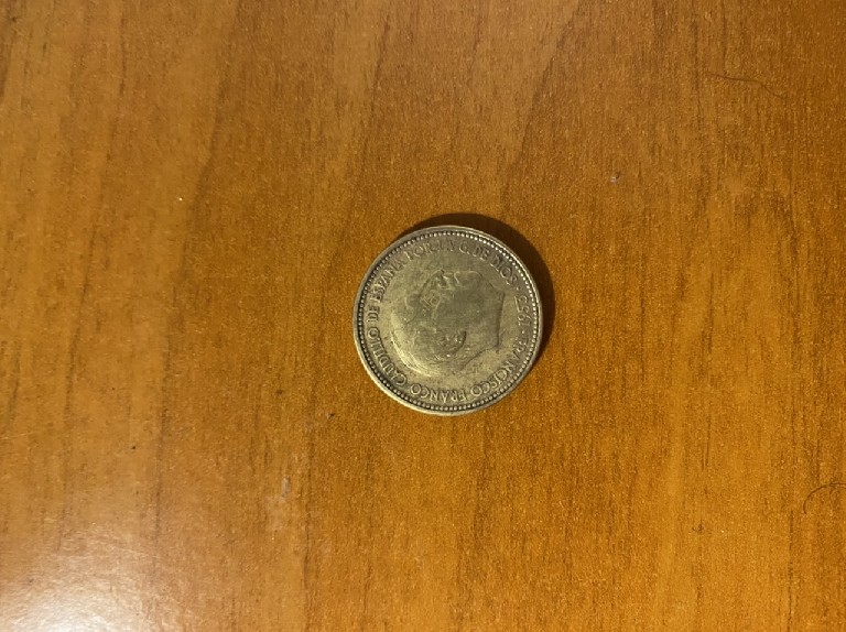Foto 1 Moneda sin identificar: 2,5 pesetas del 1953