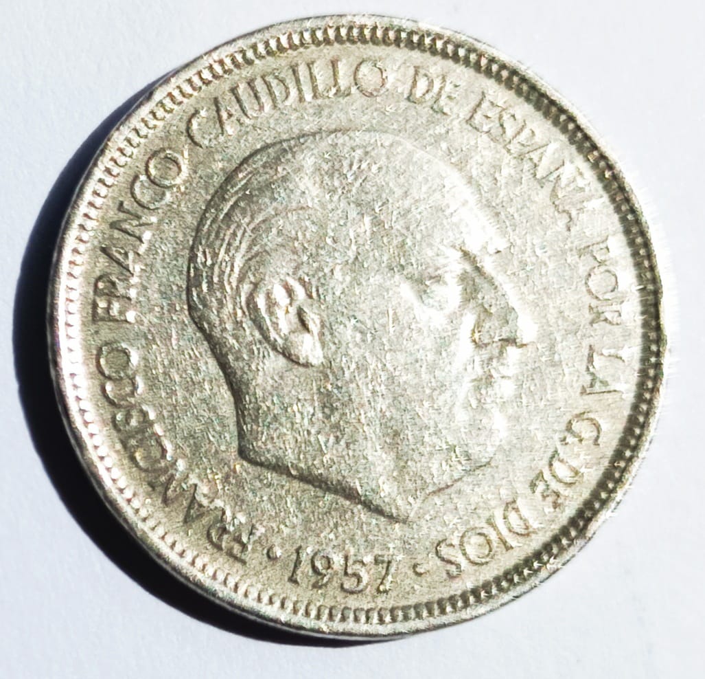 Foto 1 Moneda sin identificar: 5 pesetas 1957 Franco