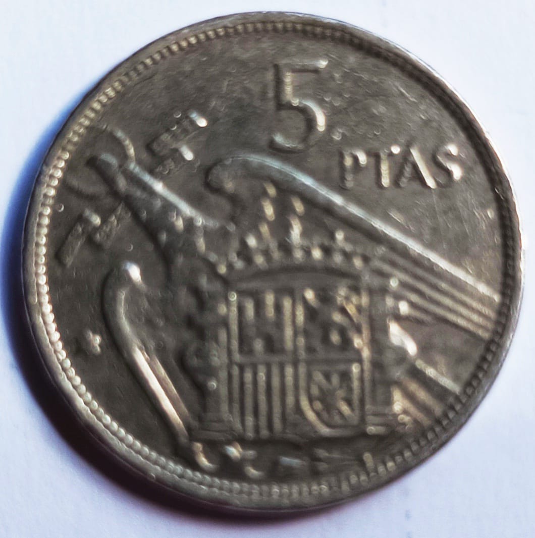 Foto 2 Moneda sin identificar: 5 pesetas 1957 Franco
