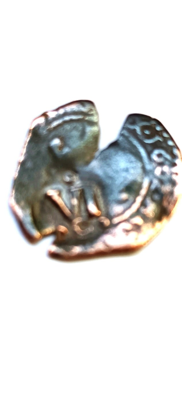 Foto 1 Moneda sin identificar: Me podrían ayudar a identificar moneda