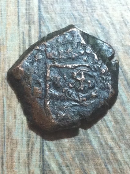 Foto 1 Moneda sin identificar: Amigos, me ayudarían a identificar esta moneda no logro encontrarla por ningún lado ...Muchas Gracias.
