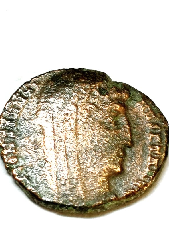 Foto 1 Moneda sin identificar: Me podrían ayudar a identificar está moneda