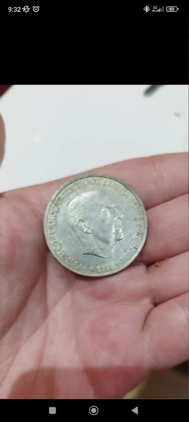Foto 2 Moneda sin identificar: Moneda 100 pesetas franco año 1966