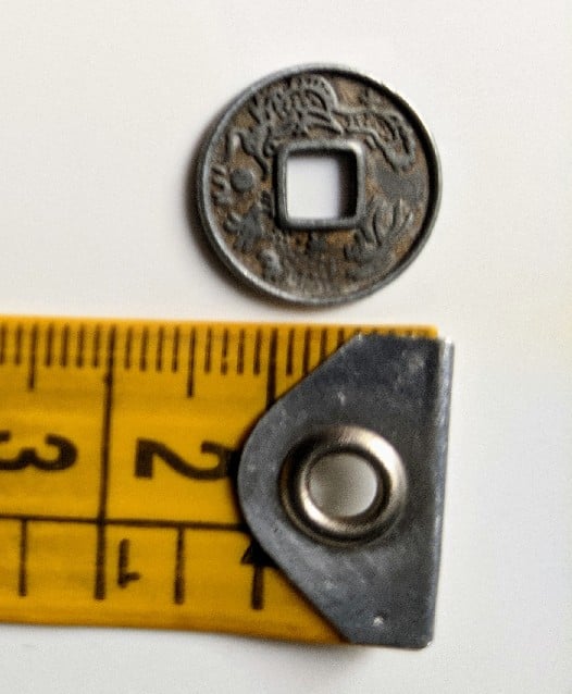 Foto 2 Moneda sin identificar: Alguien reconoce esta moneda china?