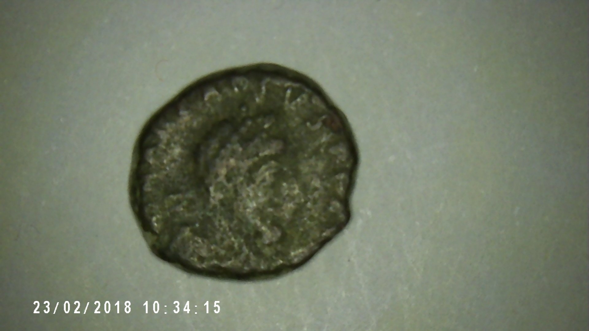 Foto 1 Moneda sin identificar: moneda  romana