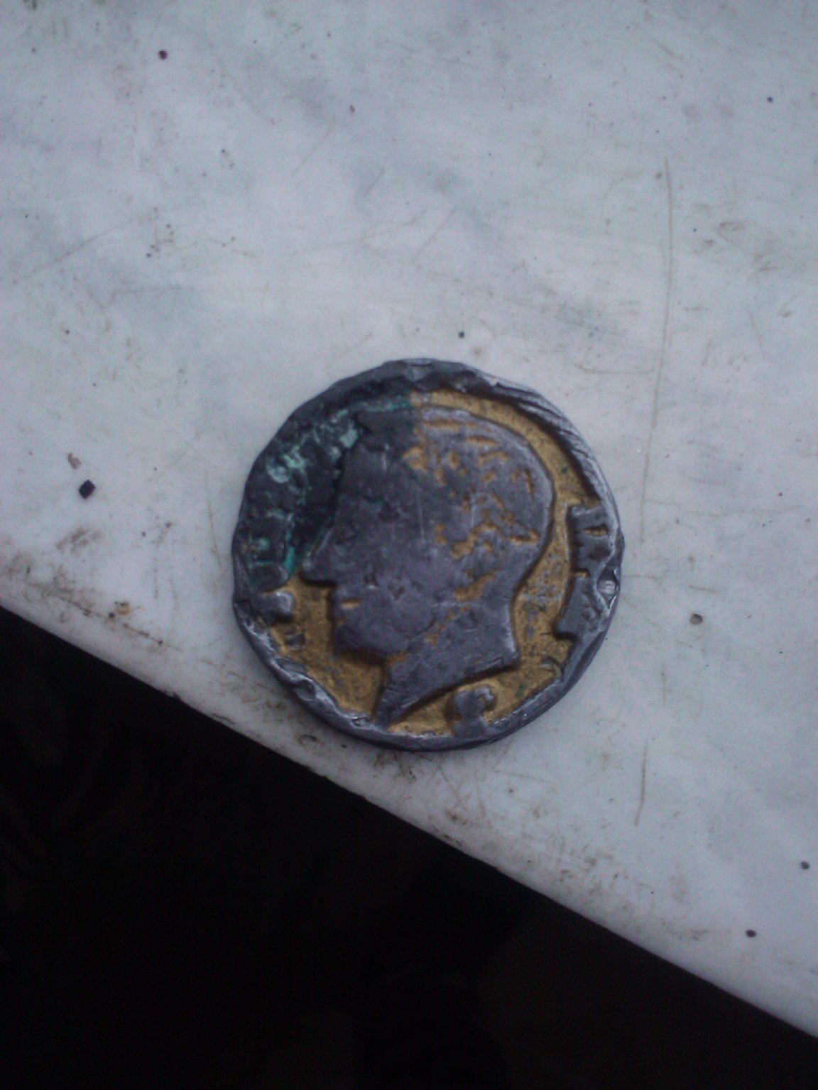 Foto 1 Moneda sin identificar: Ayuda para identificar moneda
