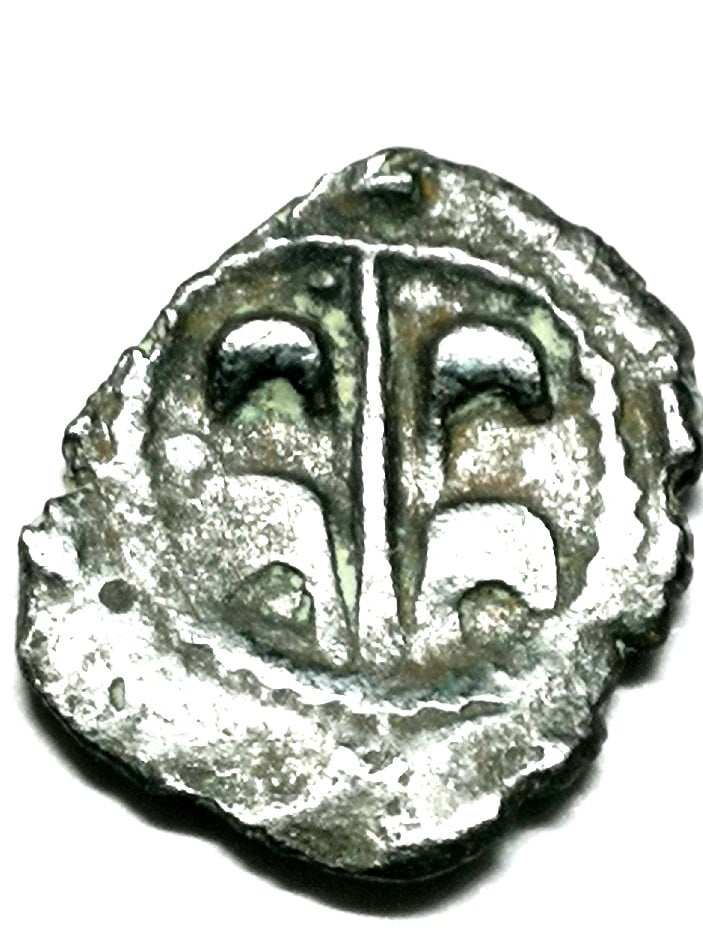 Foto 2 Moneda sin identificar: Me podrían ayudar a identificar moneda Medieval