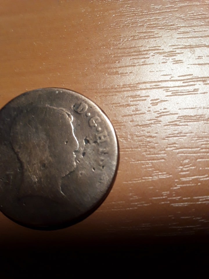 Foto 1 Moneda sin identificar: Envio la contracara de la anyerior