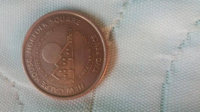 Foto 2 Moneda sin identificar: Moneda de Gibraltar sin KM