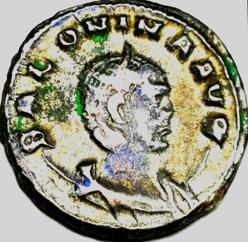 Foto 1 Moneda sin identificar: Me podrían ayudar a identificar está moneda?