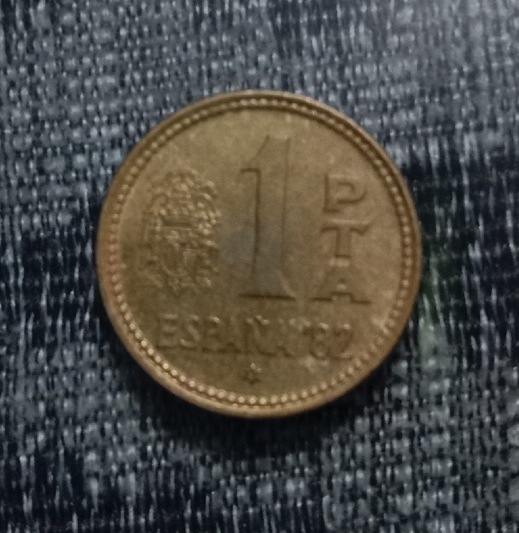 Foto 1 Moneda sin identificar: Mendas