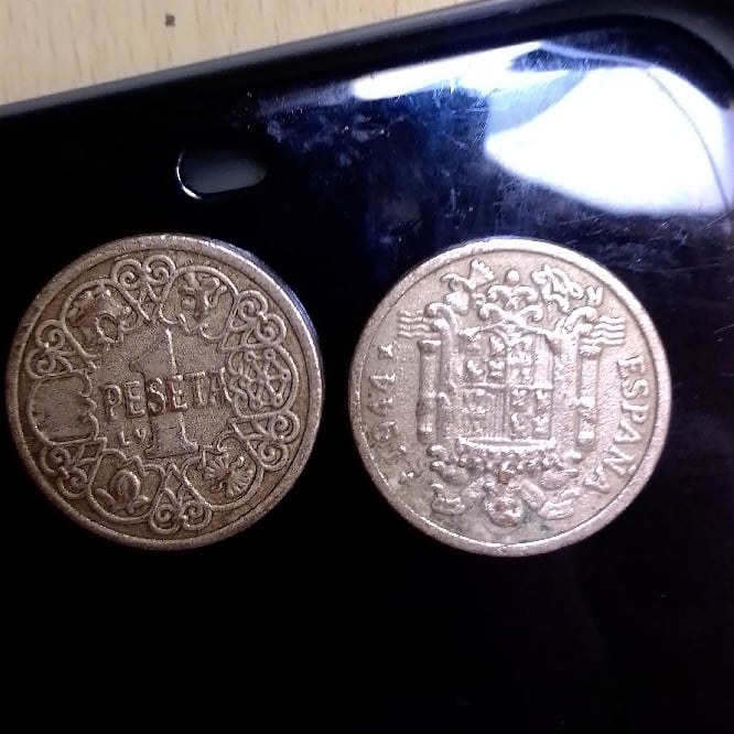 Foto 1 Moneda sin identificar: 1 peseta 1944