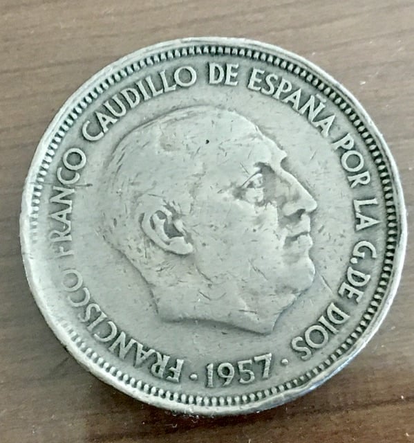 Foto 2 Moneda sin identificar: 50 pts Franco