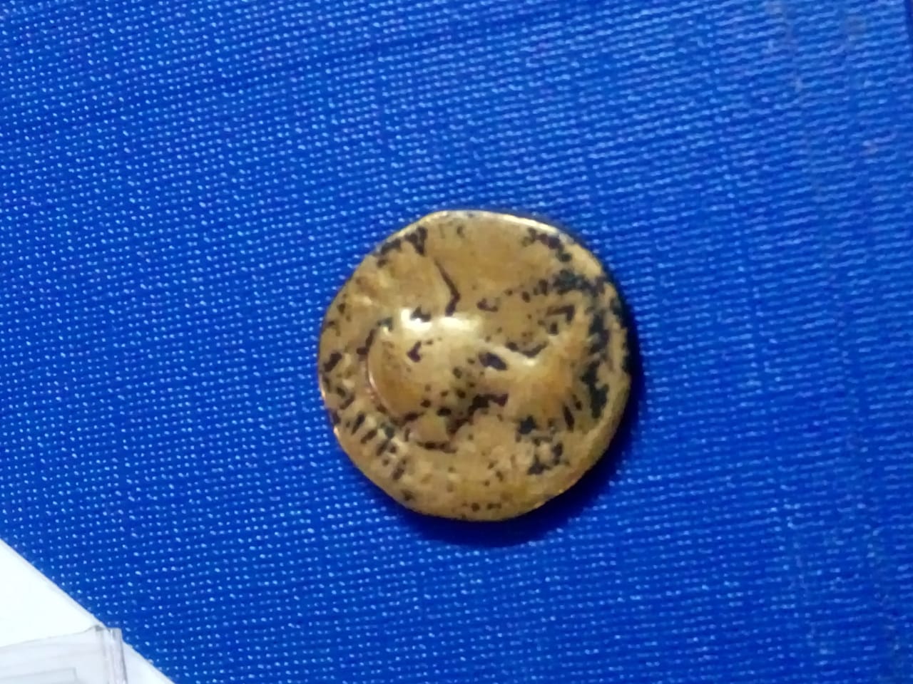 Foto 2 Moneda sin identificar: moneda antigua