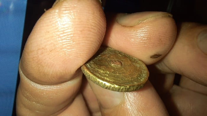Foto 2 Moneda sin identificar: moneda rara