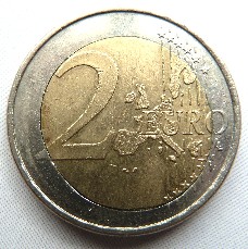 Foto 2 Moneda sin identificar: es de 2 euros de alemania pero esta como descentrada y la parte de adentro no es redonda