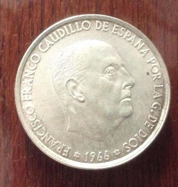 Foto 1 Moneda sin identificar: Busco información