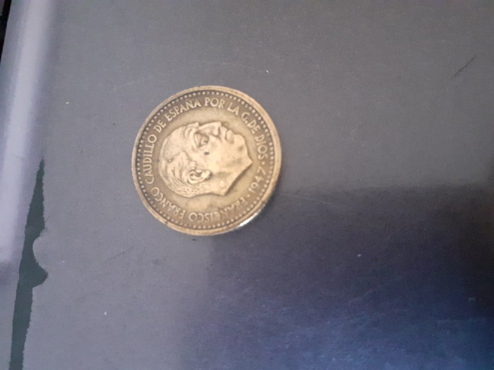 Foto 1 Moneda sin identificar: 1 peseta 1947